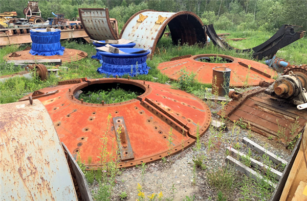 Fuller 18' X 10-1/2' (5.5m X 3.2m) Sag Mill, Rubber-lined With 1500 Hp, 1192 Rpm Motor)